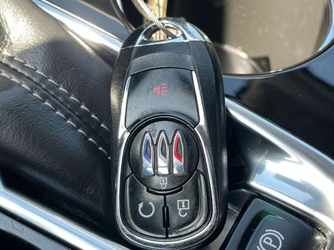 Used 2025 Buick Encore GX Preferred AWD/4WD image 21