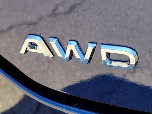 Used 2025 Honda Pilot EX-L image 3