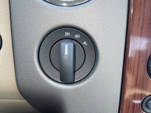 Used 2005 Ford F150 image 17