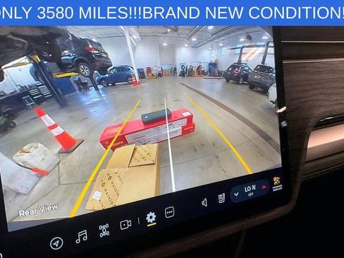 Used 2023 Rivian R1S Adventure AWD/4WD image 20
