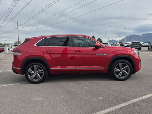 Used 2024 Volkswagen Atlas Cross Sport SEL R-Line AWD/4WD image 2