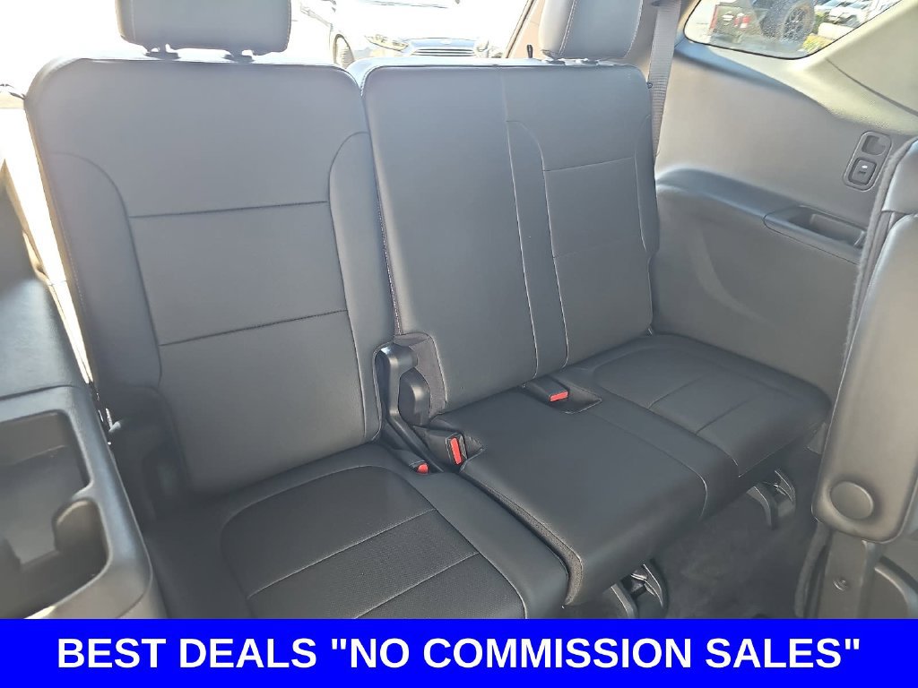 Used 2023 Chevrolet Traverse Premier w/ Redline Edition AWD/4WD image 12