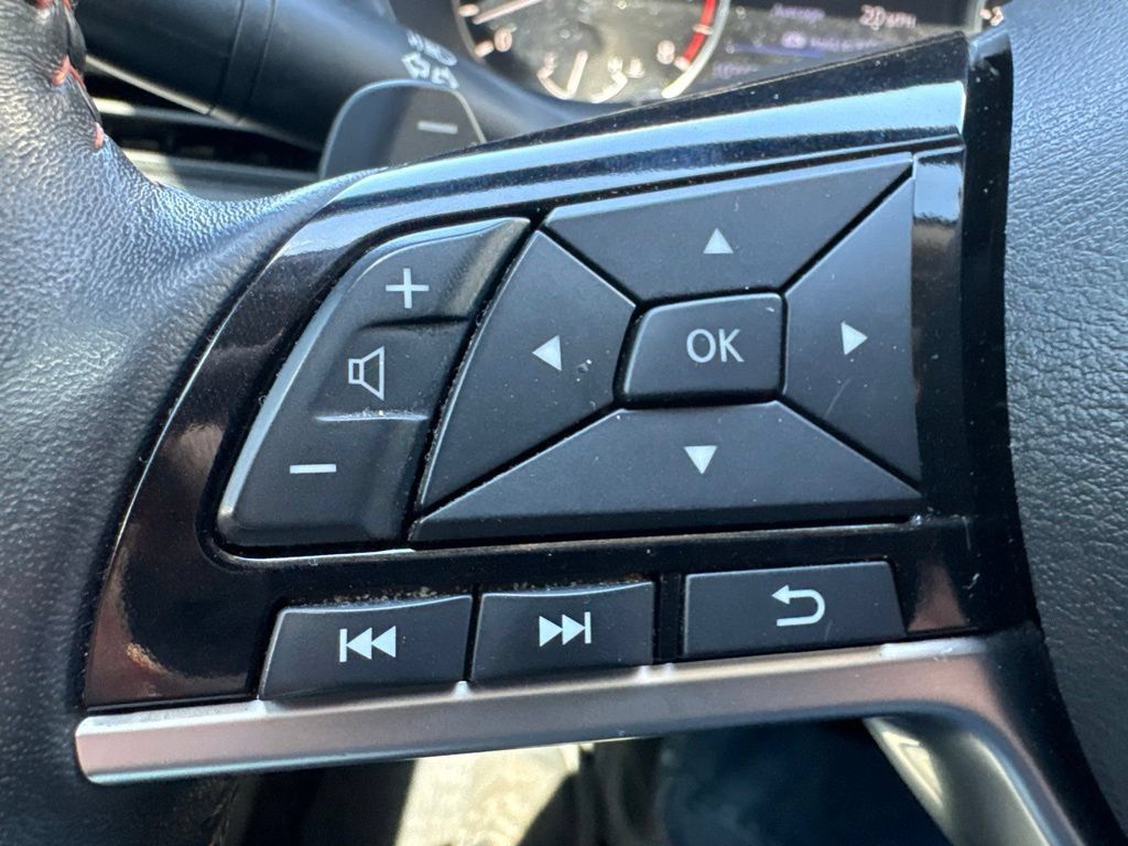 Used 2019 Nissan Altima 2.5 SR FWD image 14