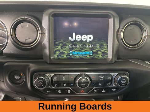 Used 2021 Jeep Gladiator Overland image 17