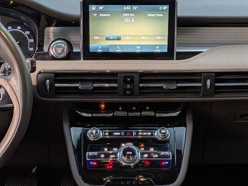 Used 2022 Lincoln Corsair FWD image 10