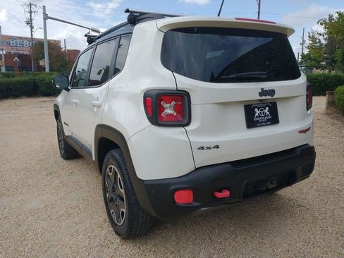 Used 2017 Jeep Renegade Trailhawk w/ Popular Equipment Group image 15