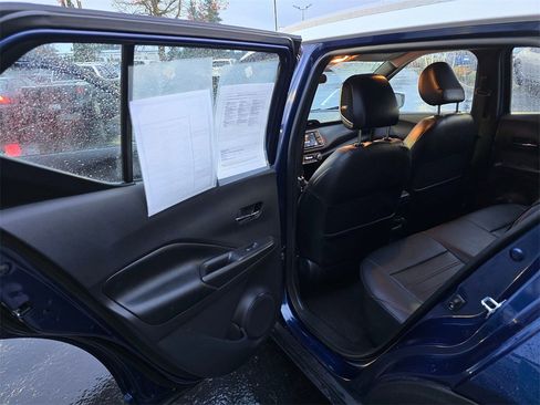 Used 2020 Nissan Kicks SR w/ SR Premium Package image 9