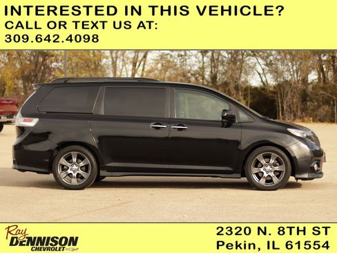 Used 2017 Toyota Sienna SE image 8