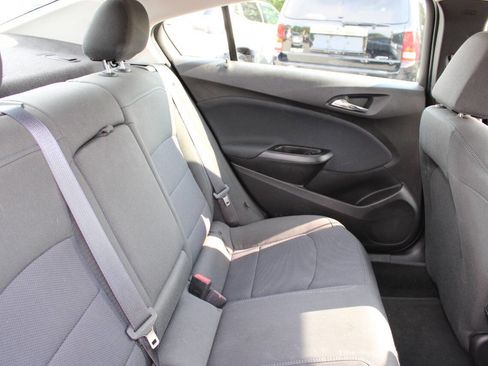 Used 2017 Chevrolet Cruze LT w/ Convenience Package FWD image 17