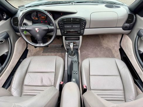 Used 2001 Porsche Boxster RWD image 39