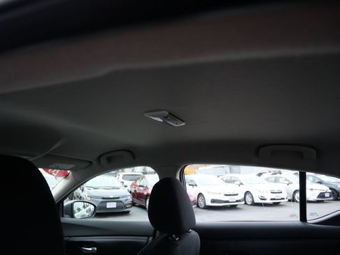 Used 2020 Nissan Sentra S image 23