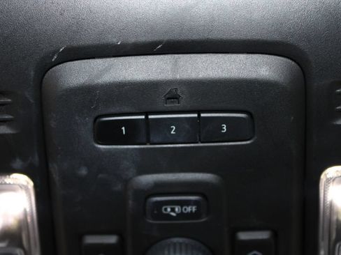 Used 2022 Chevrolet Suburban Premier RWD image 51