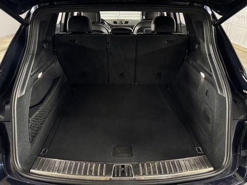 Used 2022 Porsche Cayenne S image 56