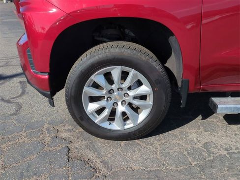 Used 2021 Chevrolet Silverado 1500 RST image 32
