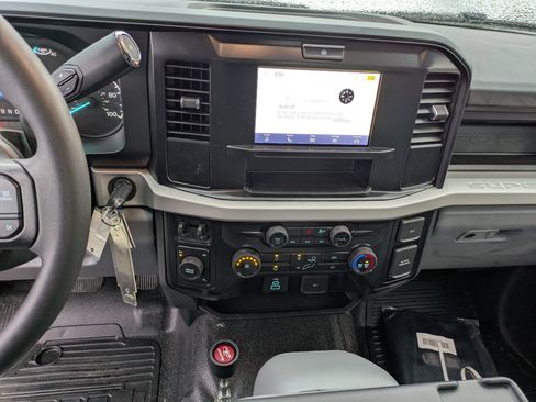 New 2026 Ford F550 4x4 Regular Cab Super Duty image 19