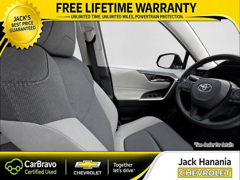 Used 2024 Toyota RAV4 XLE FWD image 13