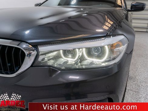 Used 2019 BMW 530i xDrive w/ Convenience Package image 8
