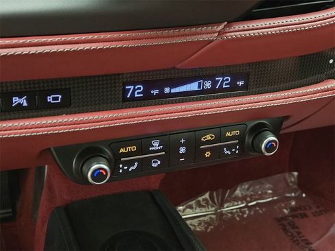 Used 2020 Ferrari F8 Tributo image 37