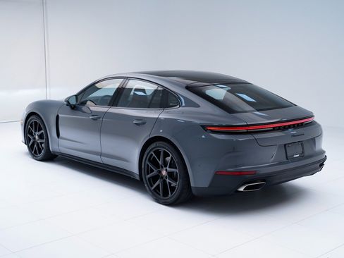 New 2026 Porsche Panamera image 3