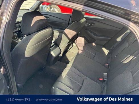 Used 2023 Honda Accord Sport image 9