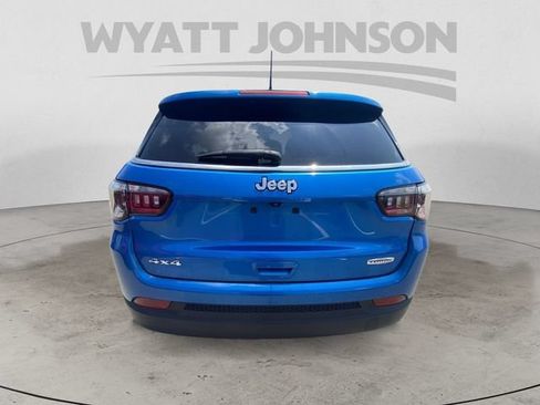 Used 2024 Jeep Compass Latitude AWD/4WD image 8