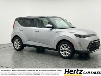 Used 2025 Kia Soul LX w/ LX Technology Package