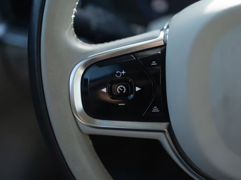 Used 2024 Volvo V60 B5 Cross Country Plus w/ Protection Package Premier image 27