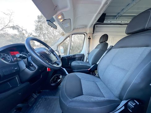 Used 2021 RAM ProMaster 2500 image 14