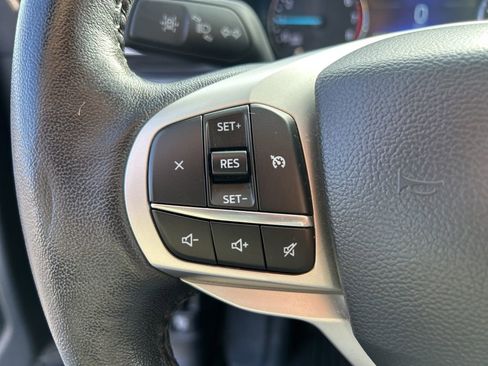 Used 2023 Ford Explorer XLT w/ Equipment Group 202A image 23