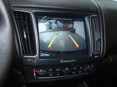 Used 2018 Maserati Levante S GranLusso image 30