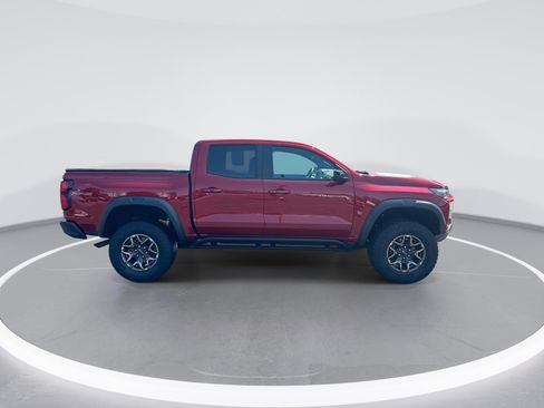 Used 2024 Chevrolet Colorado ZR2 w/ Technology Package AWD/4WD image 10