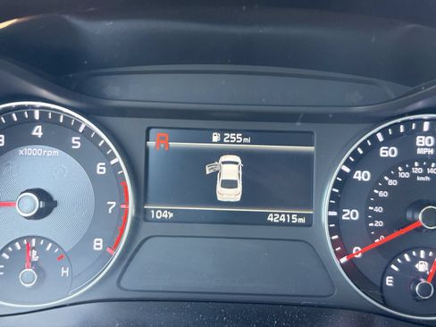 Used 2024 Kia Forte LXS w/ LXS Technology Package FWD image 30