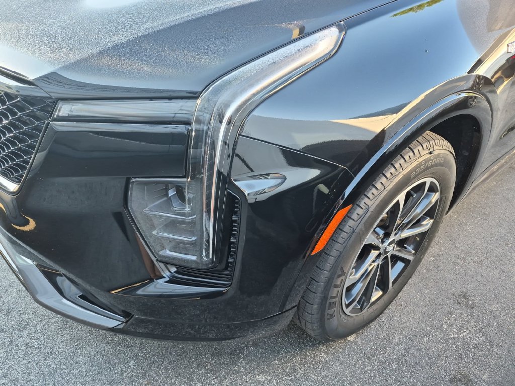 Certified 2024 Cadillac XT4 Sport FWD image 7