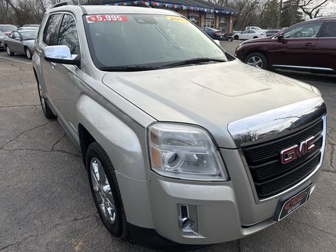 Used 2015 GMC Terrain SLE w/ Chrome Edition image 3
