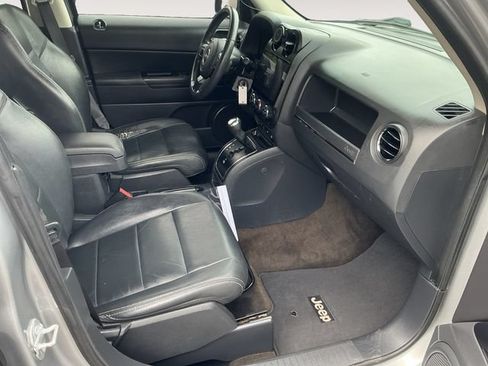 Used 2015 Jeep Patriot High Altitude AWD/4WD image 15