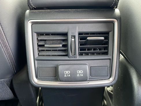 Used 2021 Subaru Forester Limited w/ Popular Package #3 AWD/4WD image 32