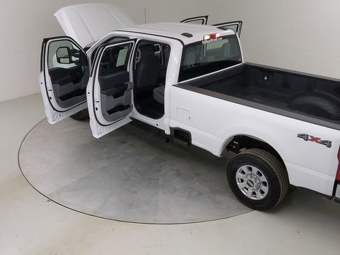 Certified 2023 Ford F250 XL w/ XL Chrome Package image 51