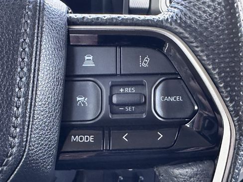 Used 2024 Toyota Tundra Limited AWD/4WD image 46