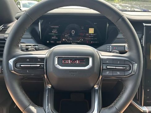 Used 2024 GMC Acadia AT4 AWD/4WD image 32