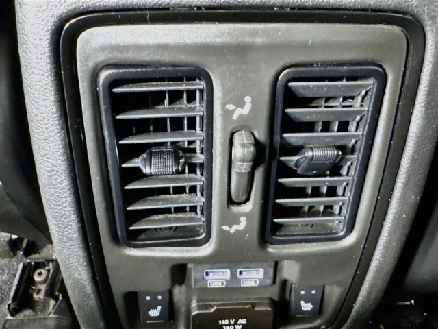 Used 2023 Dodge Durango R/T AWD/4WD image 32
