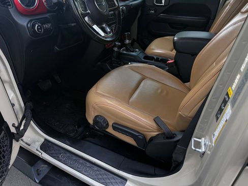 Used 2020 Jeep Gladiator Rubicon AWD/4WD image 20