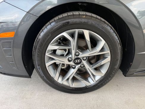 Used 2023 Hyundai Sonata SEL w/ Convenience Package FWD image 9
