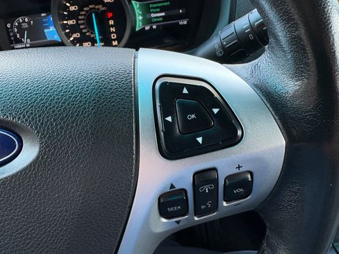 Used 2012 Ford Explorer XLT image 28