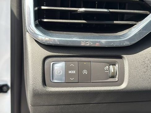 Used 2025 GMC Acadia Elevation FWD image 14