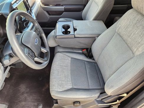 Used 2022 Ford F150 XLT image 13