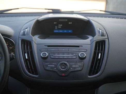 Used 2017 Ford Escape SE FWD image 19