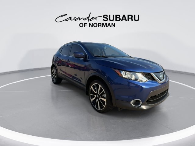 Used 2019 Nissan Rogue Sport SL w/ Premium Package FWD image 2