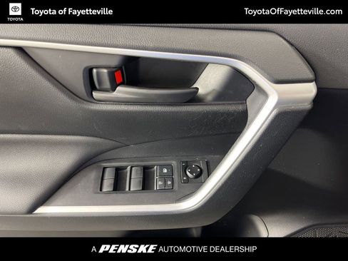 Used 2019 Toyota RAV4 LE image 24