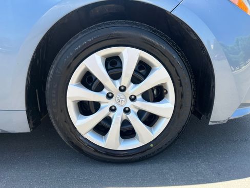Used 2024 Toyota Corolla LE FWD image 30