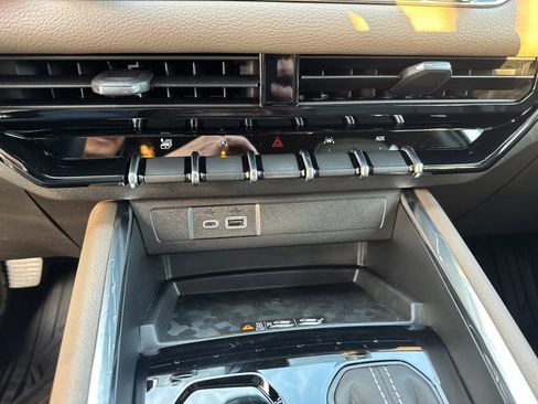 New 2026 GMC Canyon Denali AWD/4WD image 28